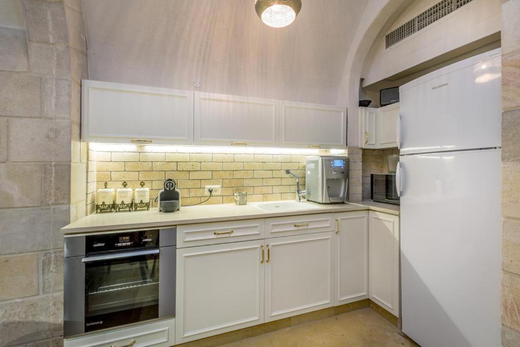 Western Wall Luxury House - Avraham Jeruzalem Buitenkant foto