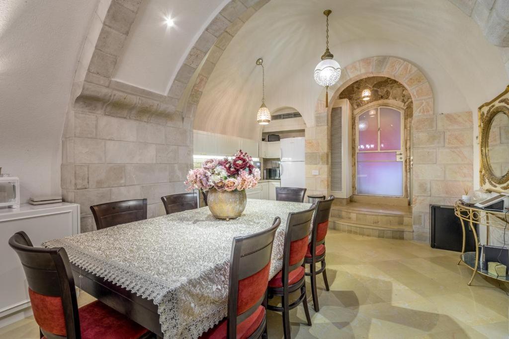 Western Wall Luxury House - Avraham Jeruzalem Buitenkant foto