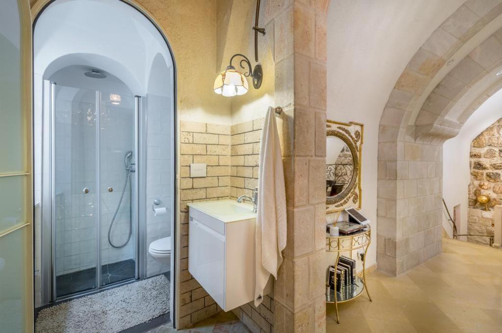 Western Wall Luxury House - Avraham Jeruzalem Buitenkant foto